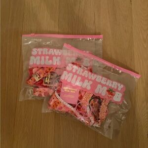 Strawberry Milk Mob Set Small Top/Medium Bottom